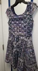 Multicolored day dress sz M by Xhilaration